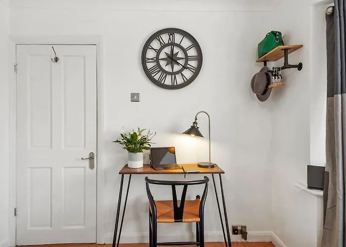 Stylish Maisonette Near The Heath With Free Parking & Wi-Fi