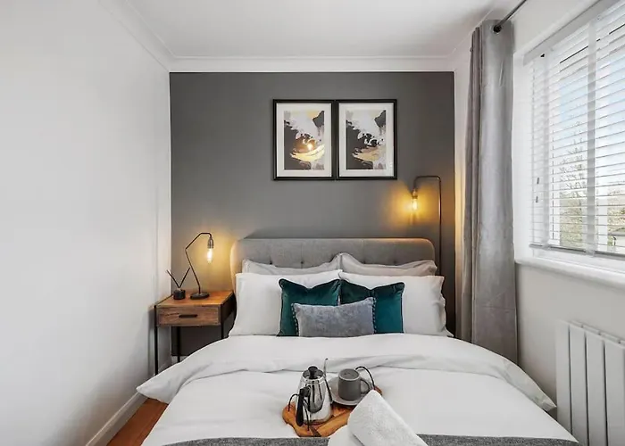 Stylish Maisonette Near The Heath With Free Parking & Wi-Fi