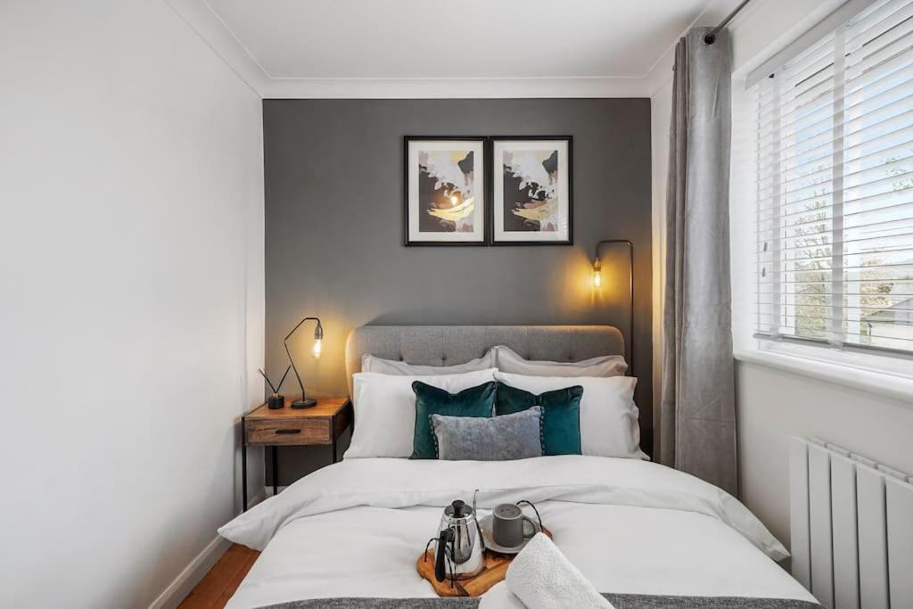 Stylish Maisonette Near The Heath With Free Parking & Wi-fi *